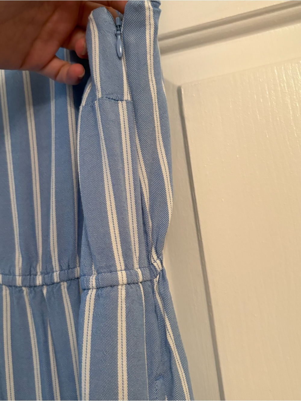 Amazon Essentials Women's Twill  Flare Dress size medium blue white stripe - Picture 8 of 9